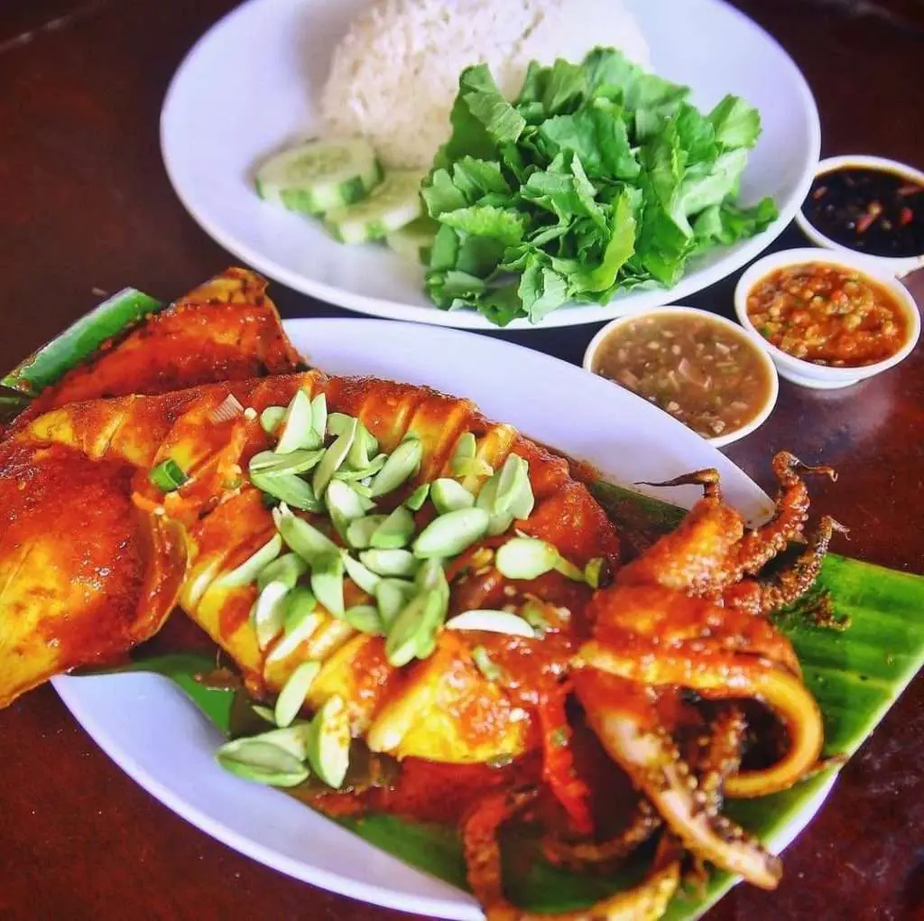 Ikan Bakar Petai Banjir