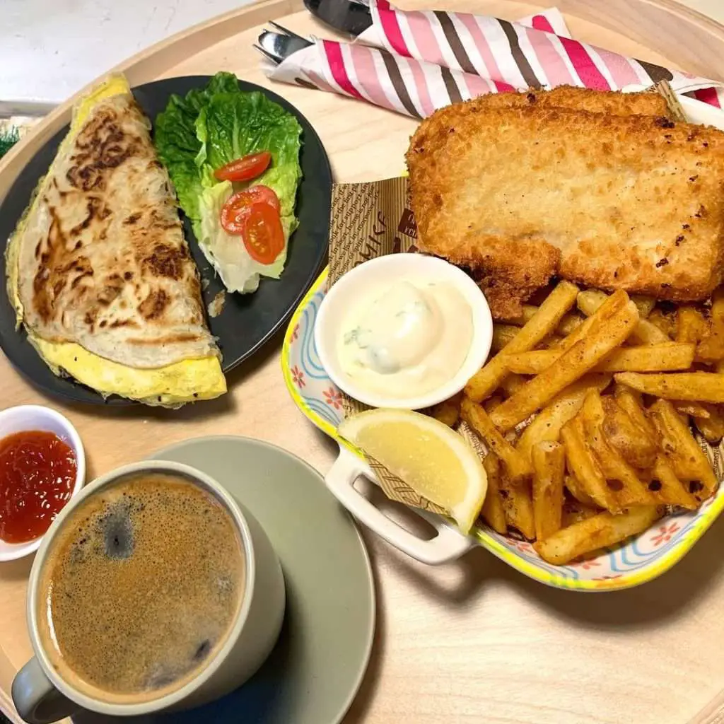 Americano Bersama Fish & Chips + Paratha Tuna