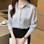 ready stock  blouse women korean style Satin coat with long sleeve lapel hanya RM20.32 di Shopee