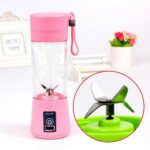 ★READYSTOCK★ Premium Mini Fruit Juice Blender/USB Rechargeable Portable Juice Blender 缤纷迷你果汁机 hanya RM11.3 di Shopee